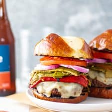 Roasted Green Chile Cheeseburgers