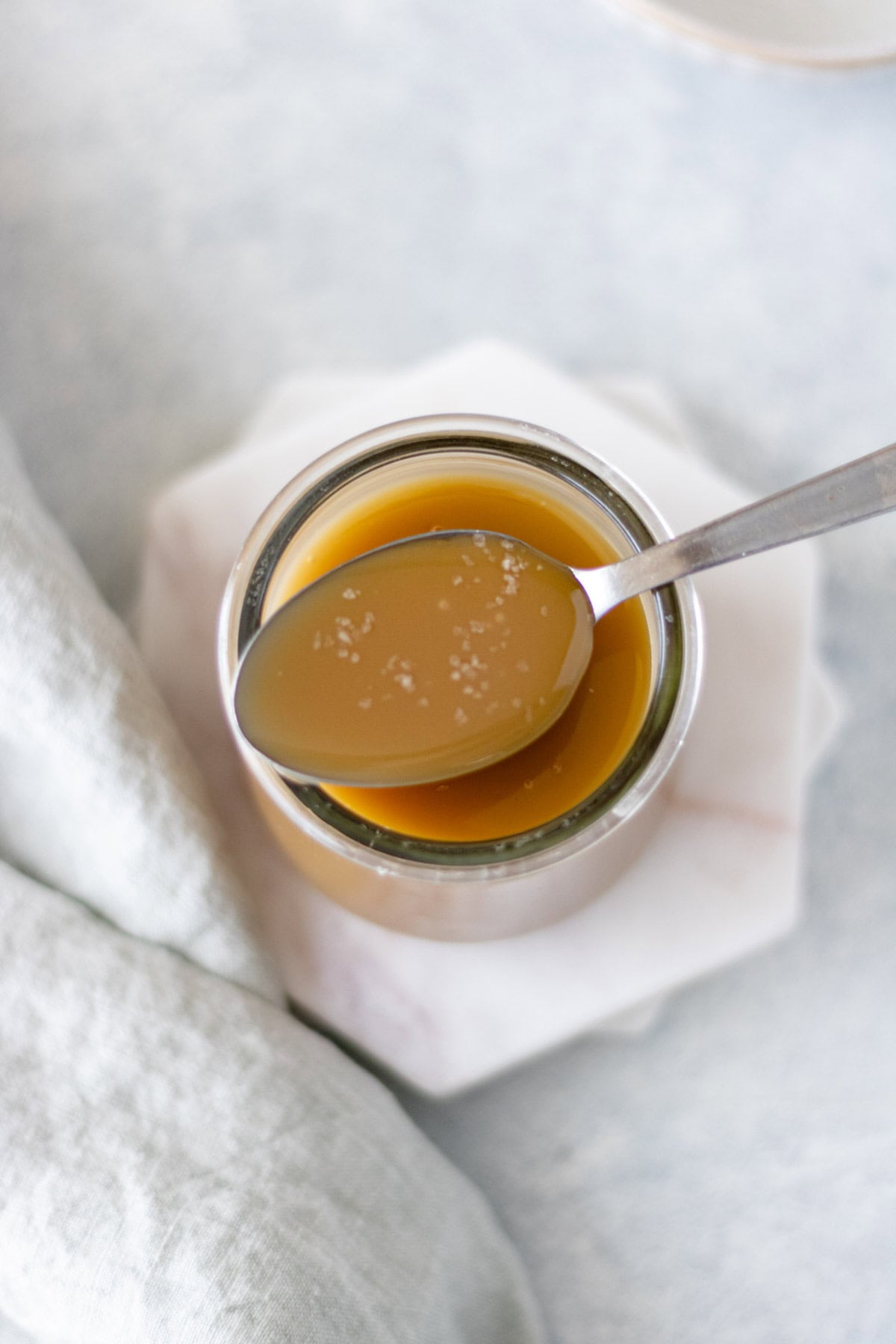 5-Ingredient Vegan Caramel Sauce - Blog-1