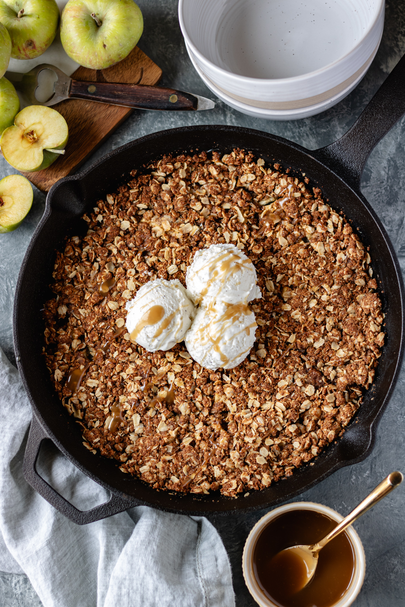 Gluten-Free Apple Crisp (GF, DF, V) - A Life Delicious